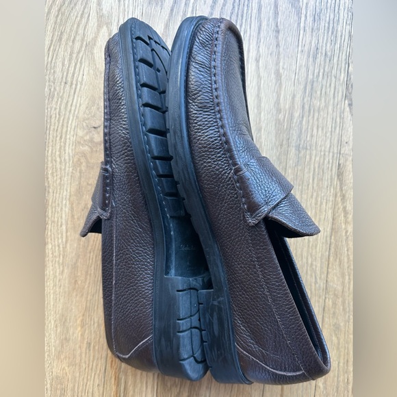 Salvatore Ferragamo CASPIAN Brown Leather Slip-On Loafer w/Gancini ornament (12) - Picture 7 of 12